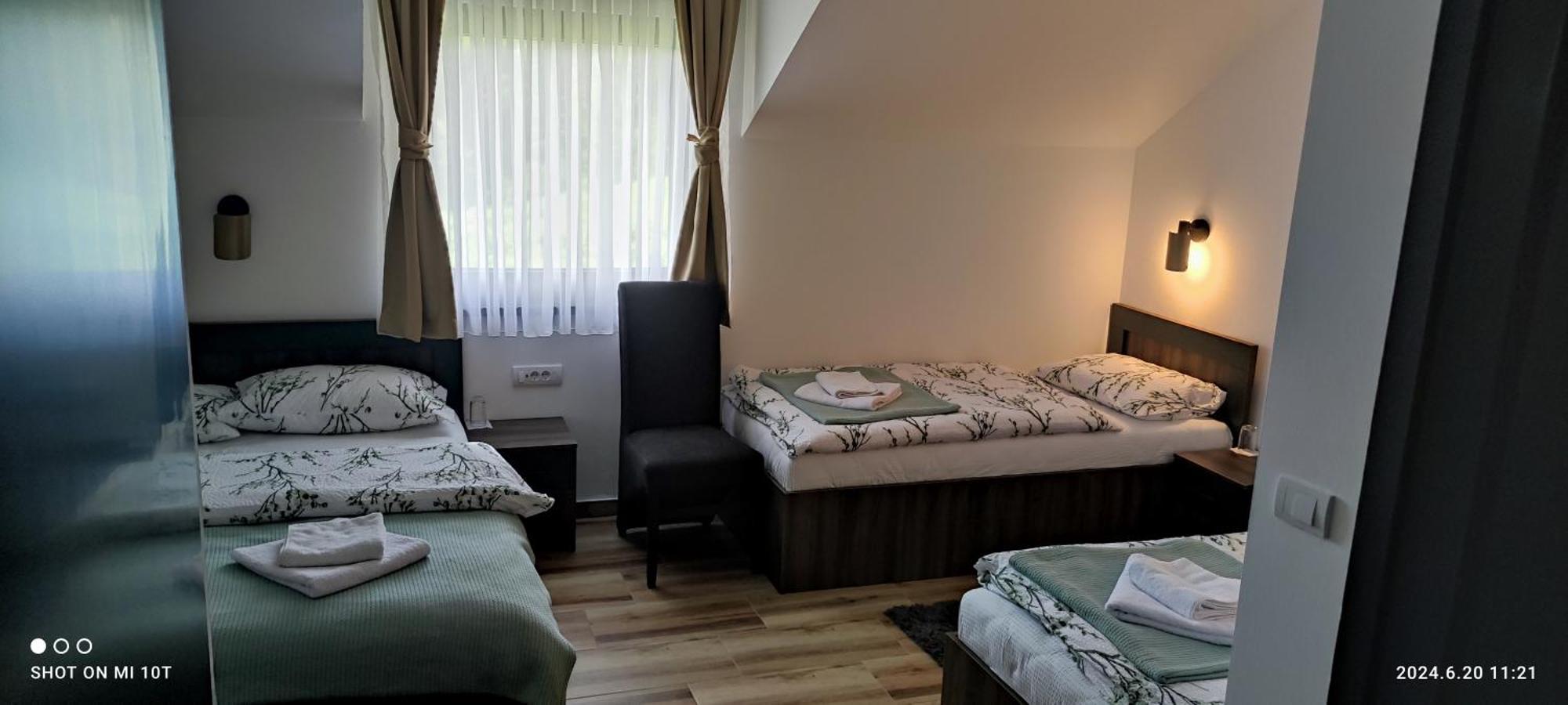 Pansion I Restoran ,, Pogled" Hotel Han Pijesak ภายนอก รูปภาพ