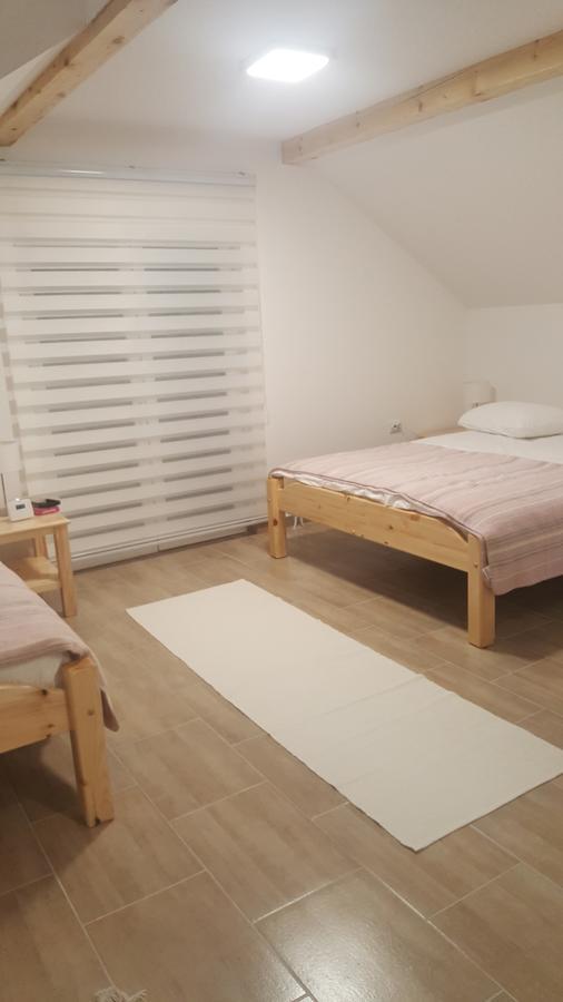 Pansion I Restoran ,, Pogled" Hotel Han Pijesak ภายนอก รูปภาพ