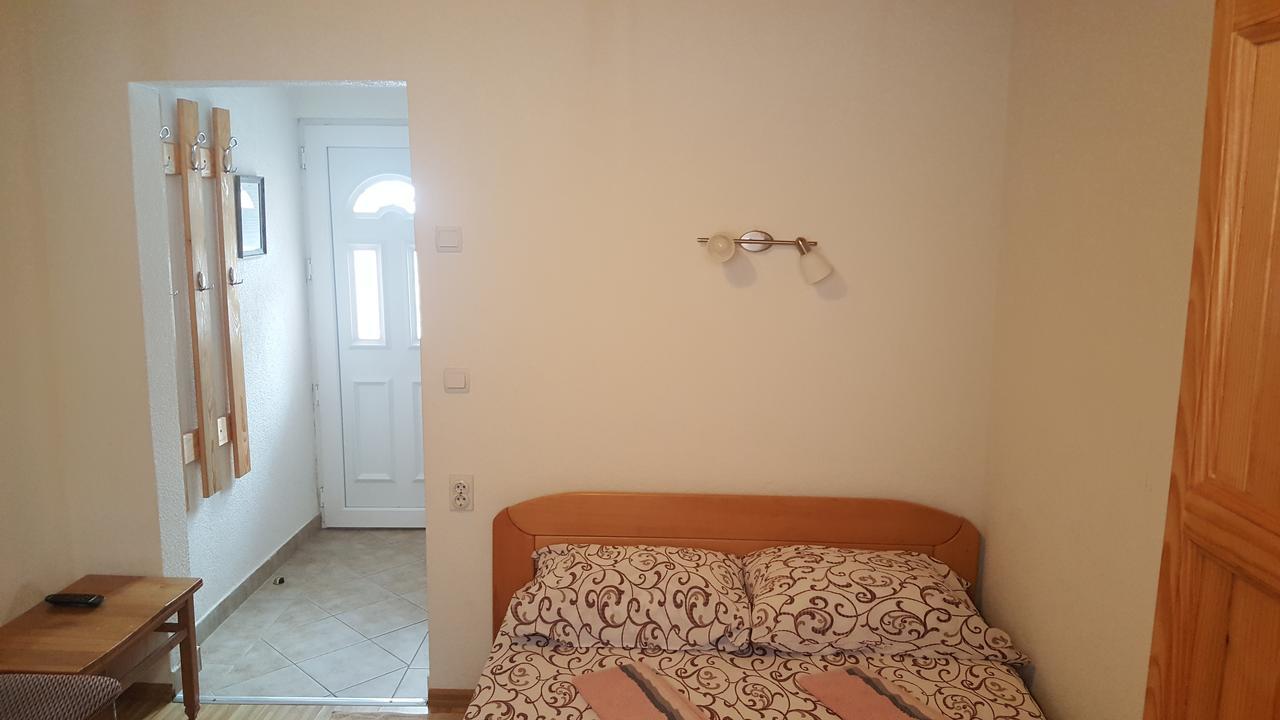 Pansion I Restoran ,, Pogled" Hotel Han Pijesak ภายนอก รูปภาพ