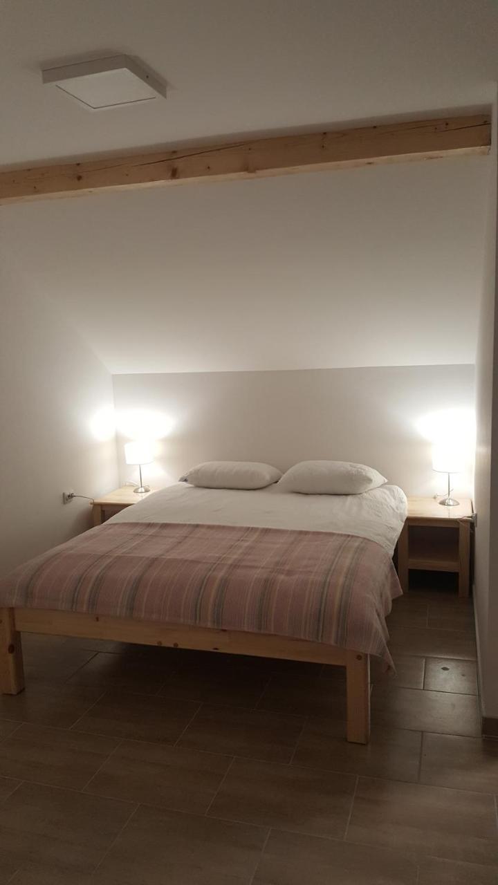Pansion I Restoran ,, Pogled" Hotel Han Pijesak ภายนอก รูปภาพ