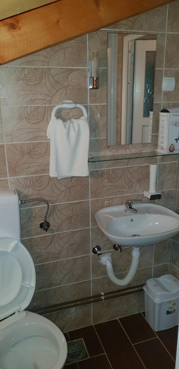 Pansion I Restoran ,, Pogled" Hotel Han Pijesak ภายนอก รูปภาพ