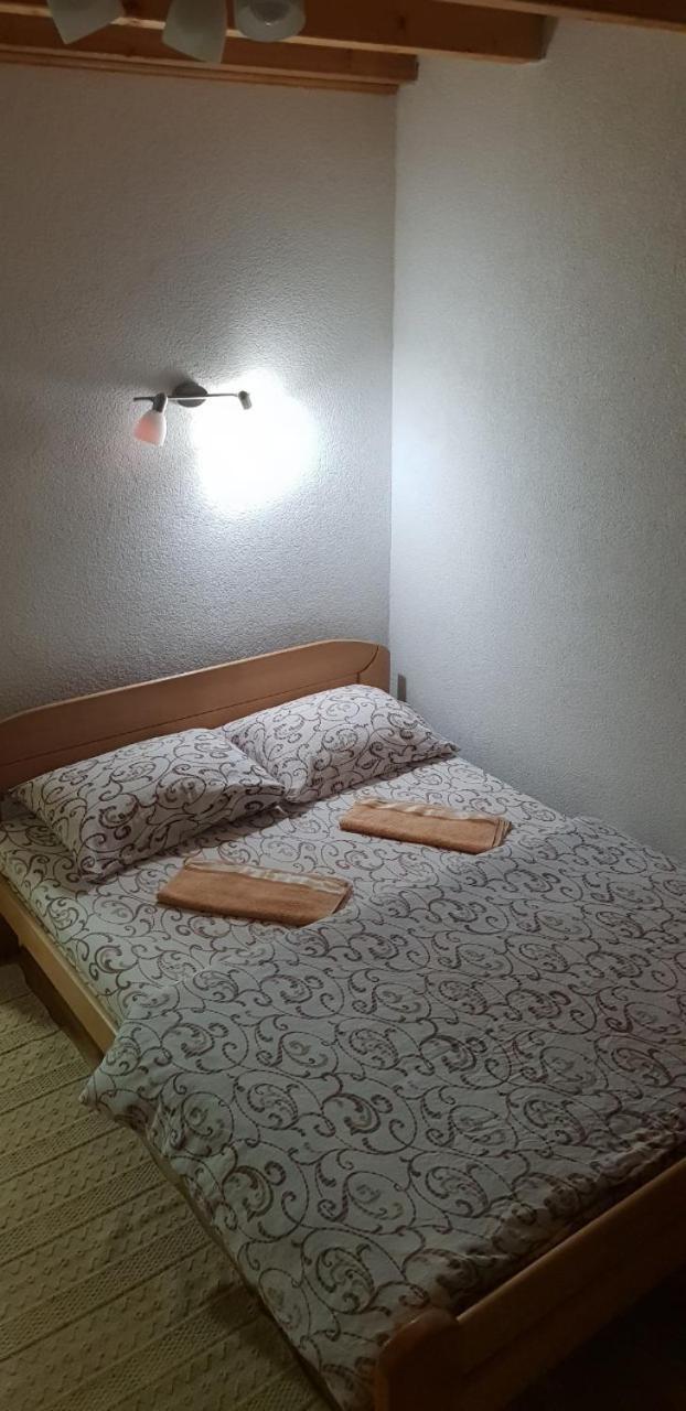Pansion I Restoran ,, Pogled" Hotel Han Pijesak ภายนอก รูปภาพ